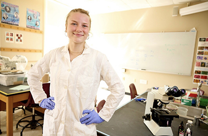 Biology honor society’s grant advances research by St. Mike’s student