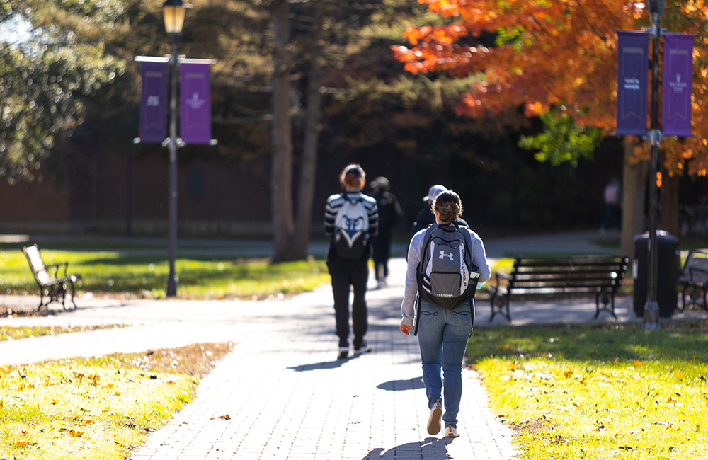 Campus_Fall_Foliage_1000x650