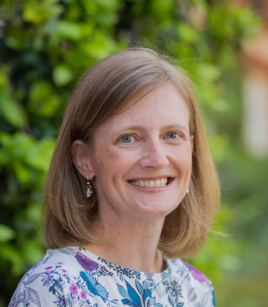 Patty Fogarty Clemons ’01