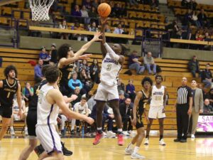 Men’s basketball to play historic home quarterfinal on Sunday