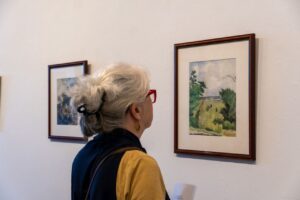 Gallery opening for Cy Sloane Retrospective highlights Vermont history, impact on students