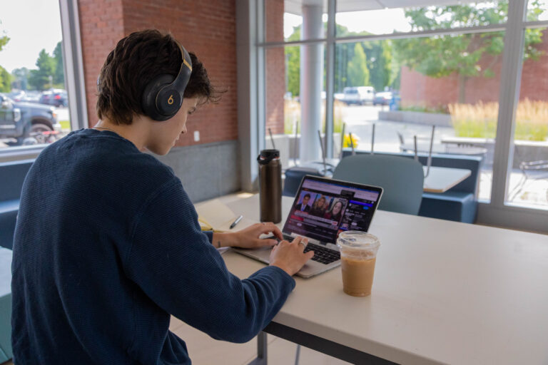 Flipping the channel and changing the frame: St. Mike’s student researcher zeros in on Meta, media bias